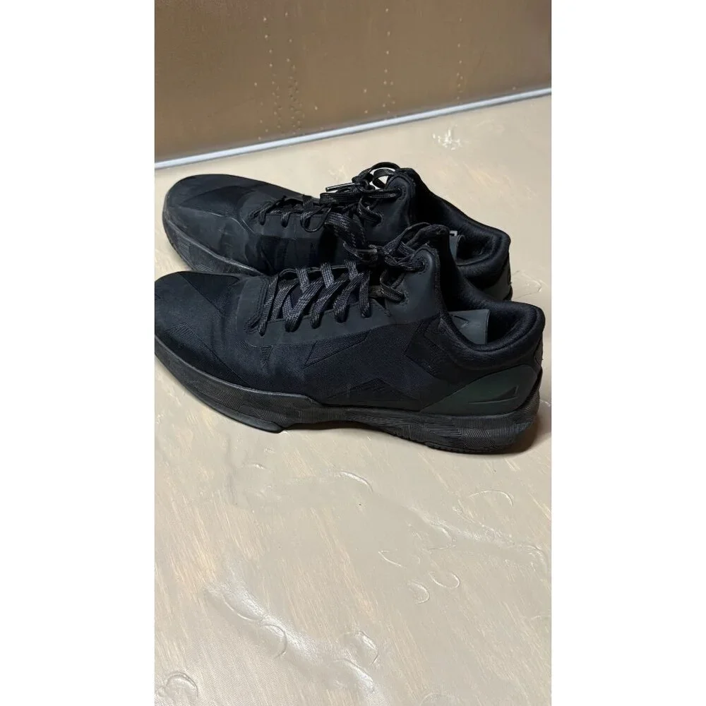 BrandBlack Rare , Black and Metalic on the back, size 8.5 - Picture 2 of 8